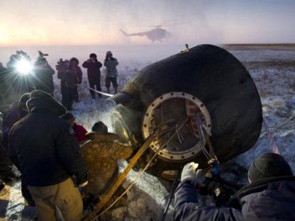 111122 soyuz cap.jpg